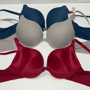 Bundle 3 Pieces Super Extra Push Up Bombshell Bra. Very Comparable With VS Bra.